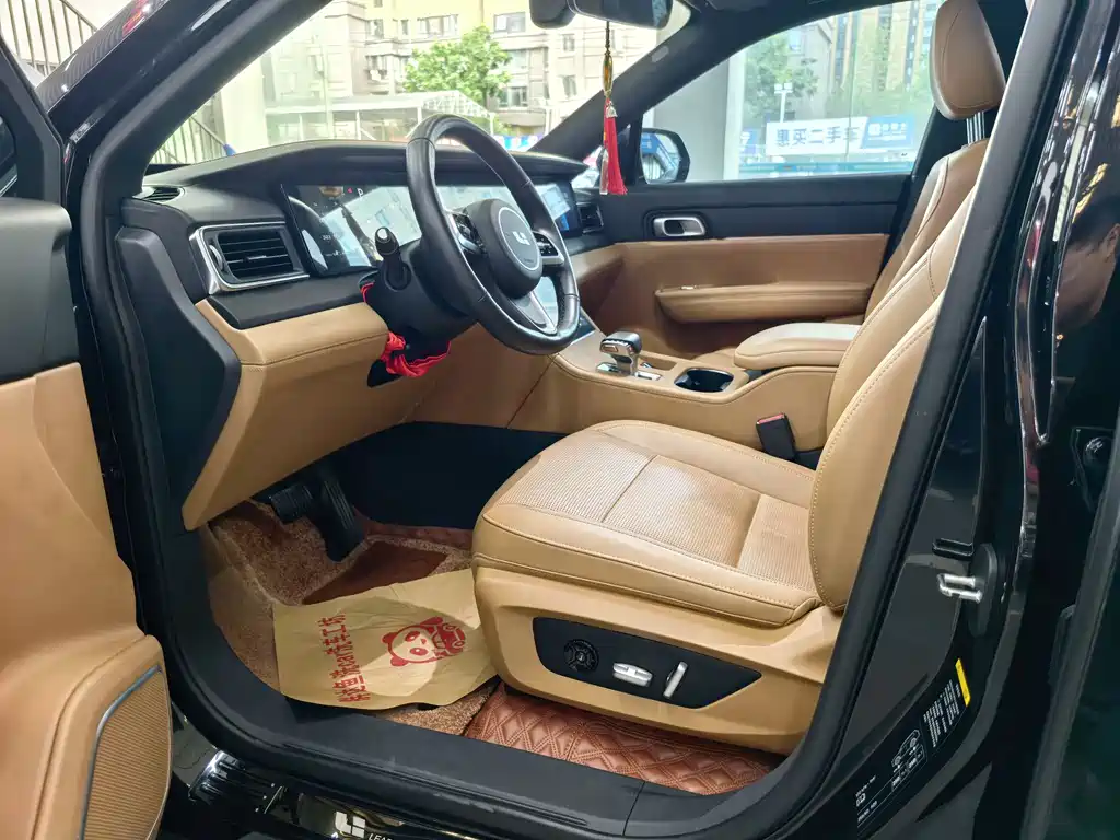Li Auto ONE 2021 6 мест