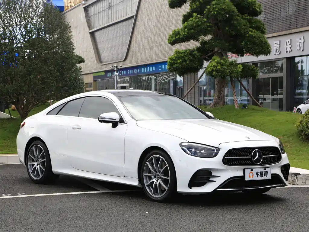 Mercedes-Benz E-Class (Import) — миниатюра 3