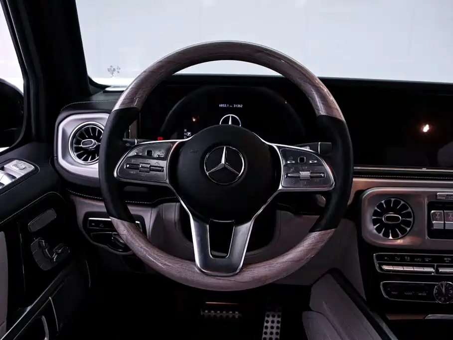Mercedes-Benz G-Class — миниатюра 7