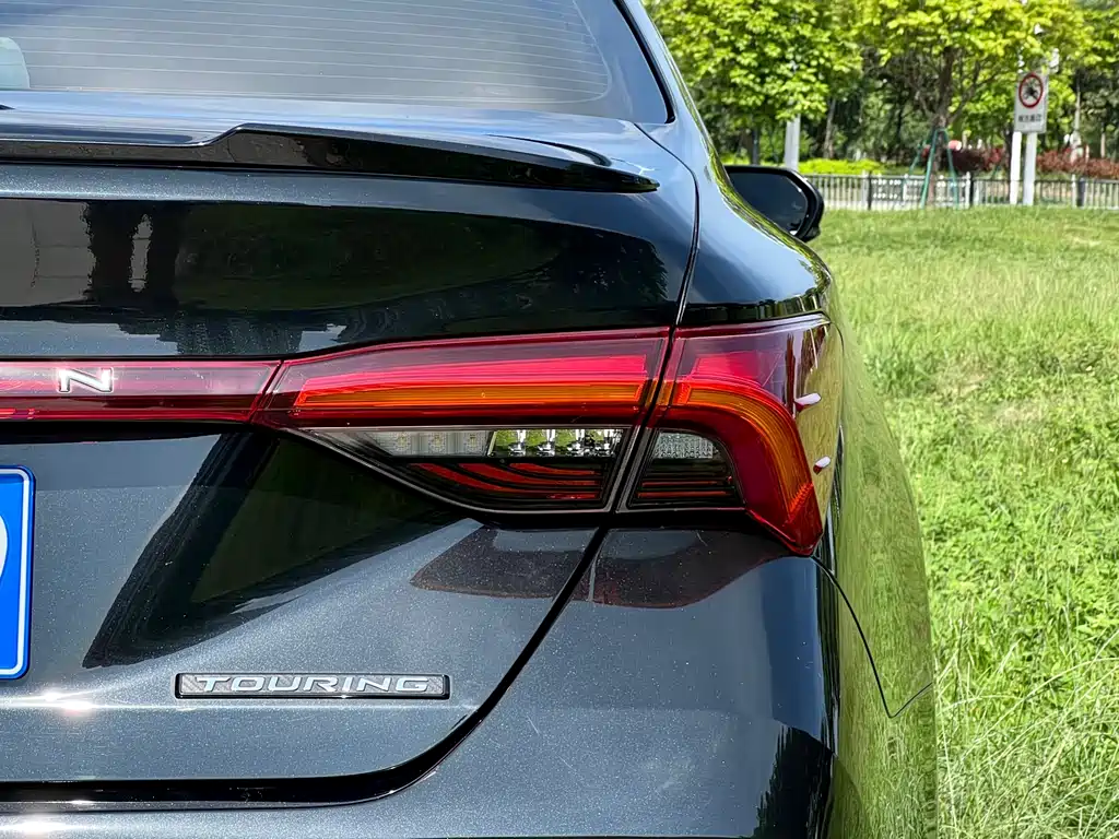 Toyota Avalon 2023 2.5L Touring Luxury