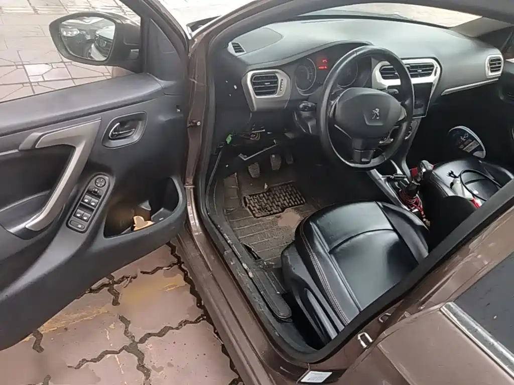 Peugeot 301 — миниатюра 16