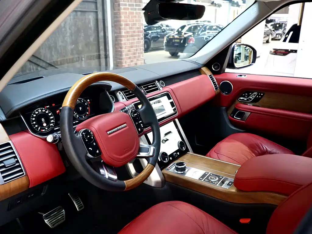 Land Rover Range Rover 2020 3.0 L6 Long Wheelbase