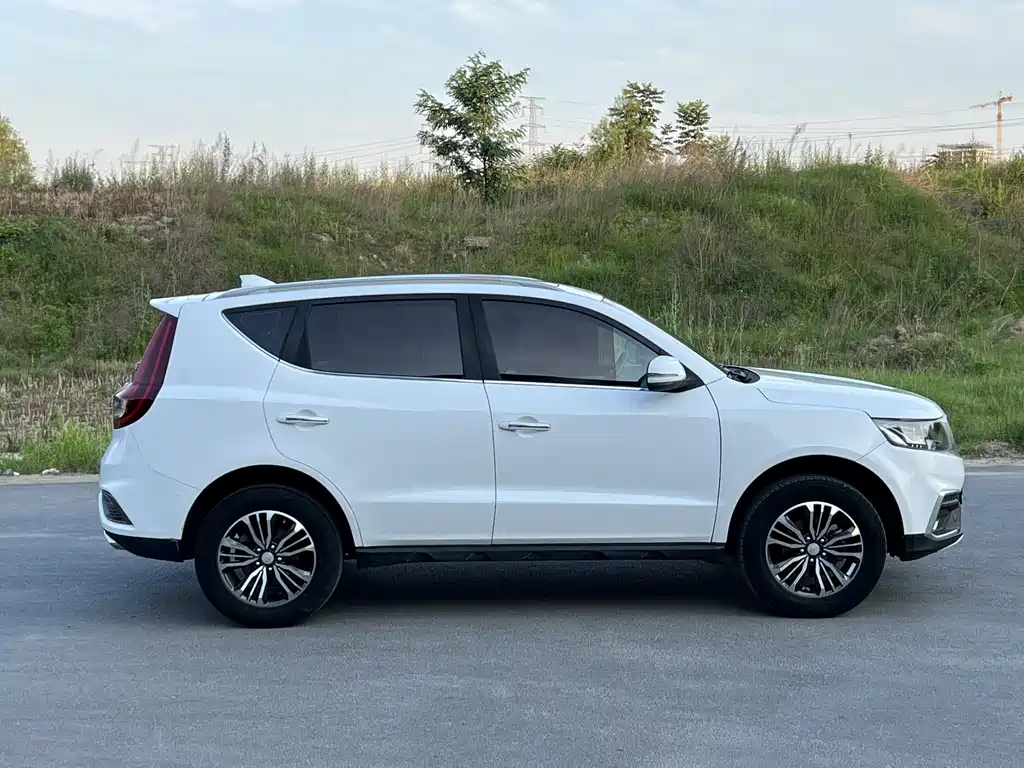 Geely Vision X6 X6 2018 1.8L MT 4G Luxury