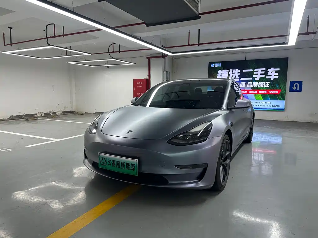 Tesla Model 3 2022