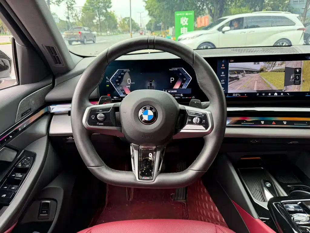 BMW 5 Series — миниатюра 14