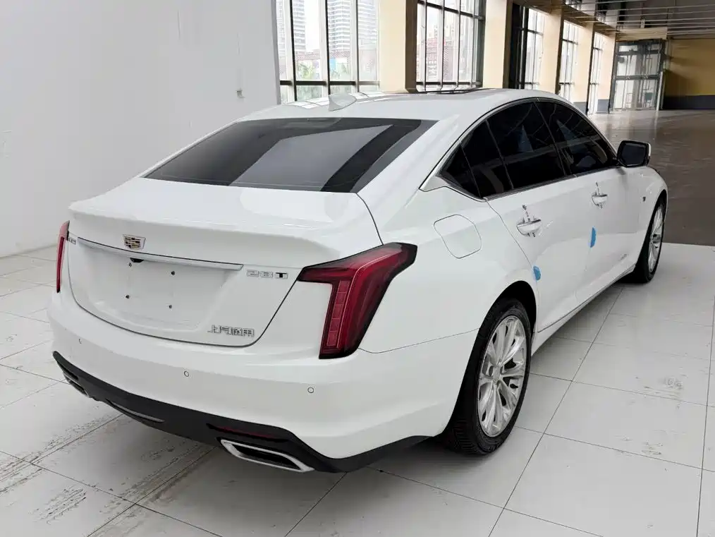 Cadillac CT5 — миниатюра 9