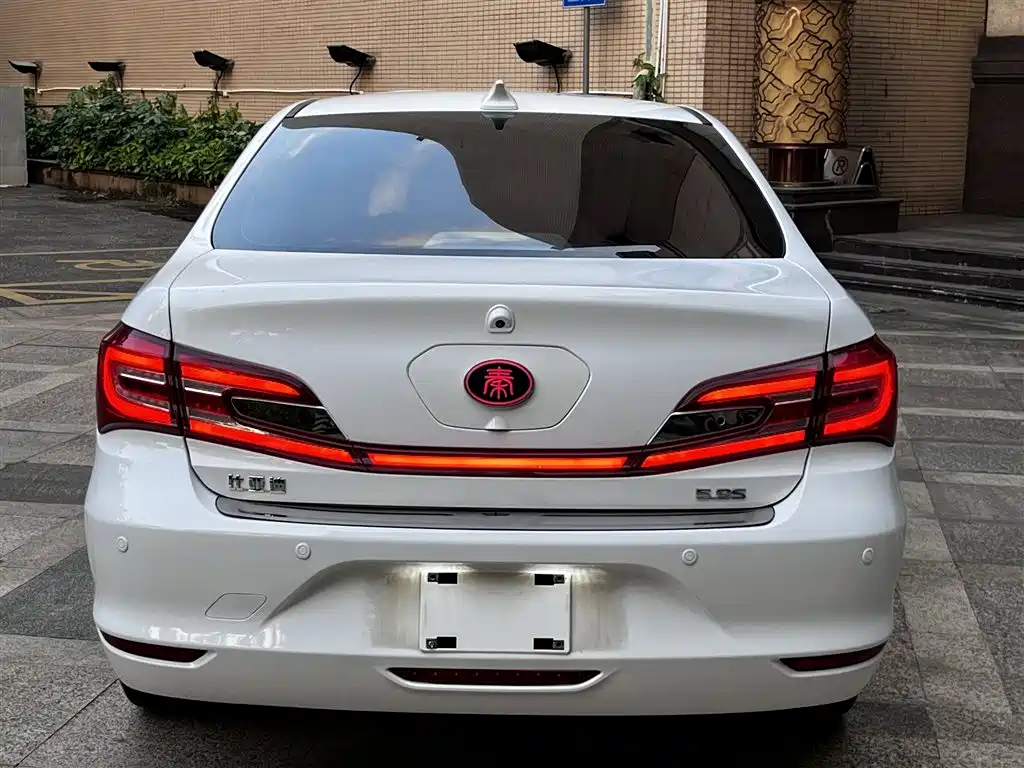 BYD Qin NEV — миниатюра 19