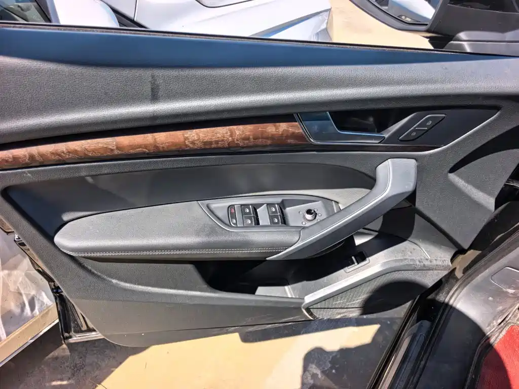 Audi Q5L — миниатюра 6