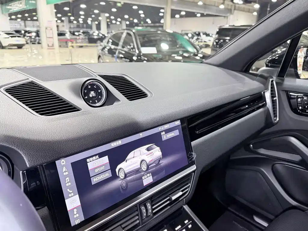 Porsche Cayenne 2019 Cayenne 3.0T