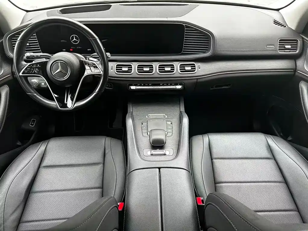 Mercedes-Benz GLE (Import) — миниатюра 16