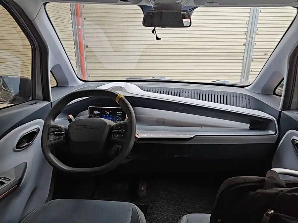 Baojun E200 — миниатюра 10