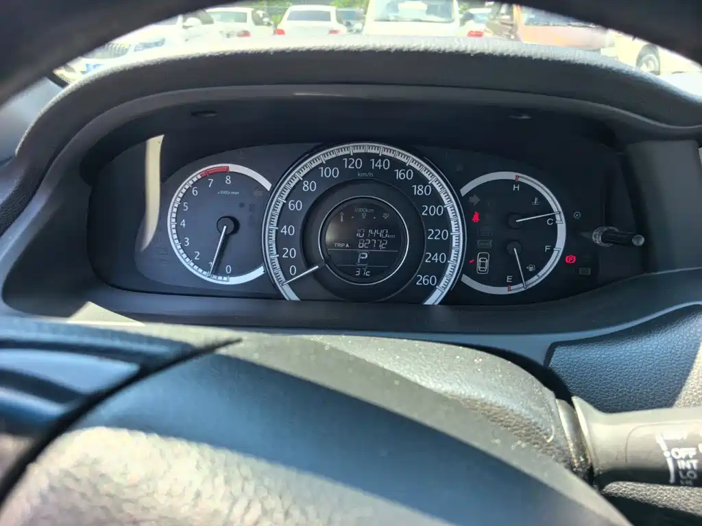 Honda Accord — миниатюра 11