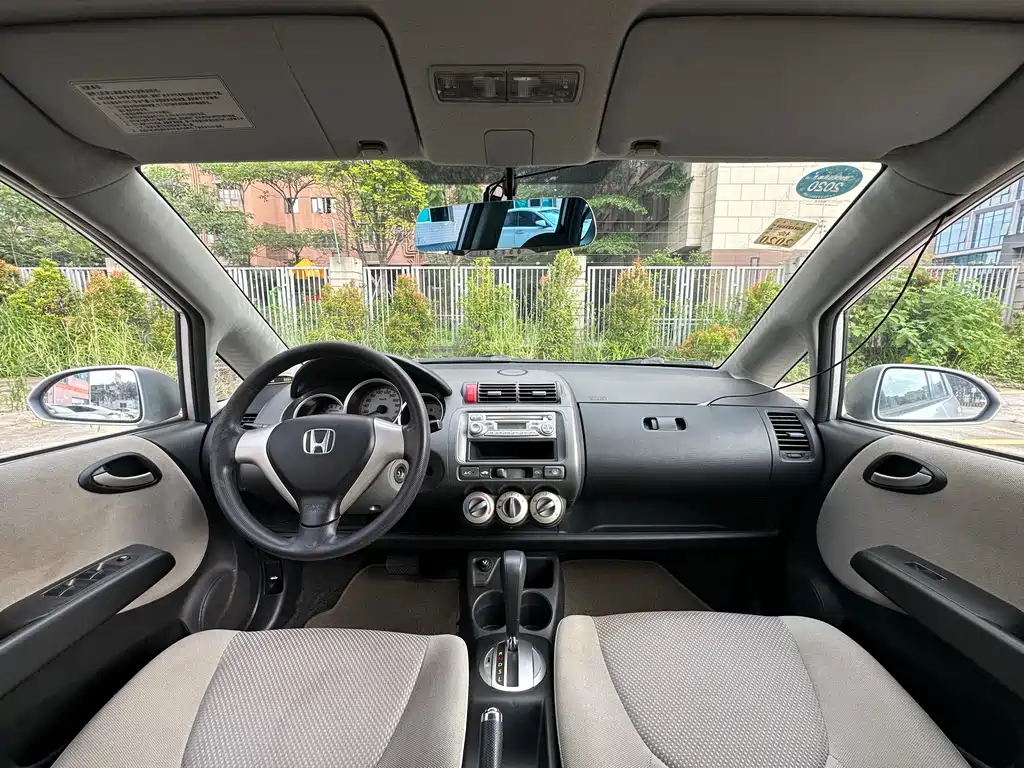 Honda Fit 2007 1.3L CVT Comfort