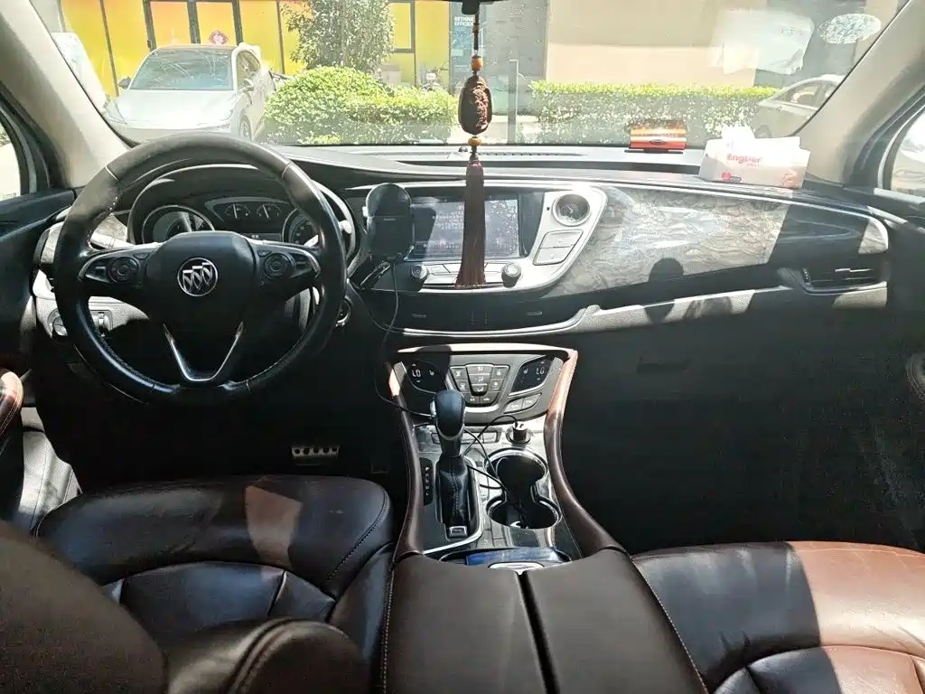 Buick Envision Plus — миниатюра 10