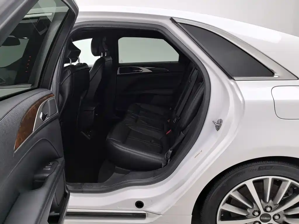 Lincoln MKZ — миниатюра 15