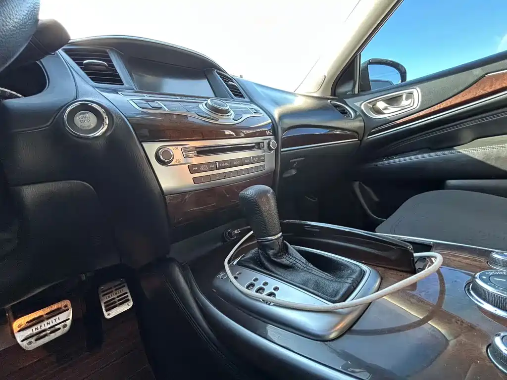Infiniti JX — миниатюра 9