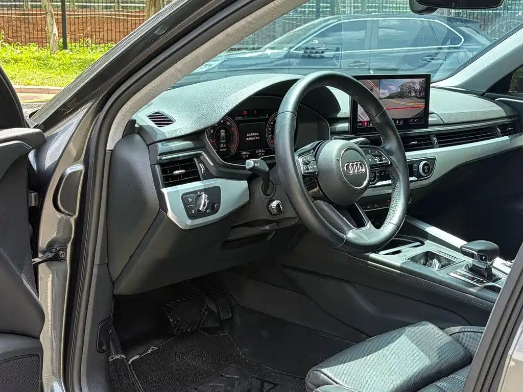 Audi A4L 2022 40 TFSI Fashion