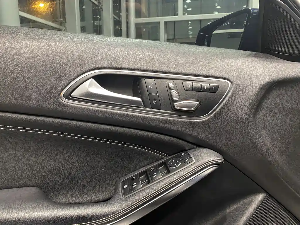 Mercedes-Benz GLA 2018 GLA 200