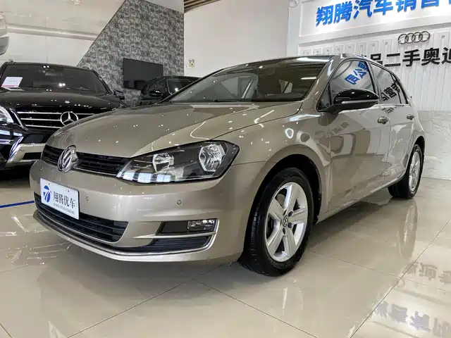 VOLKSWAGEN GOLF 2017