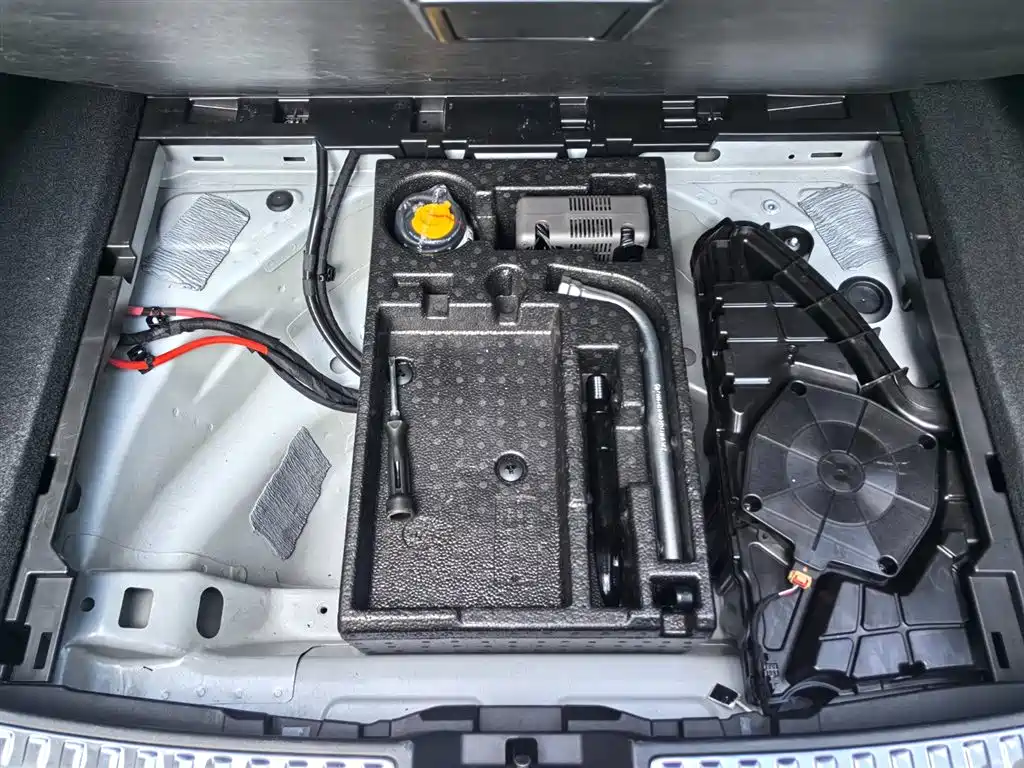 Audi A5L — миниатюра 24