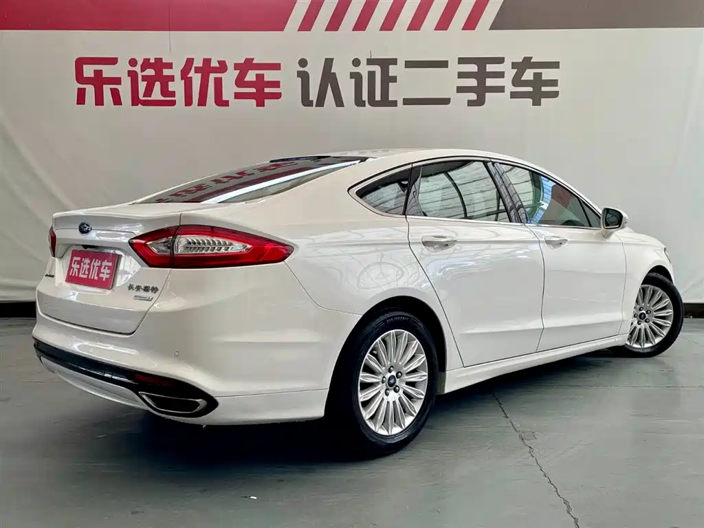 Ford Mondeo 2013 2.0L GTDi200 Luxury