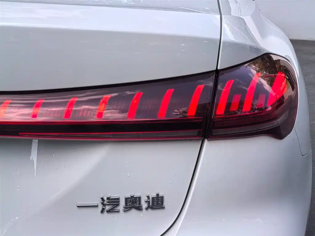 Audi A5L — миниатюра 20