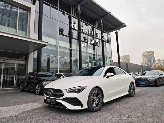 MERCEDES-BENZ CLA 2024
