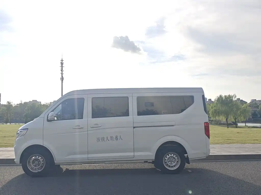 Kuayue Kuayue Star V5 EV — миниатюра 3