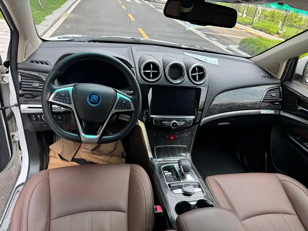BYD Tang 2017 2.0T