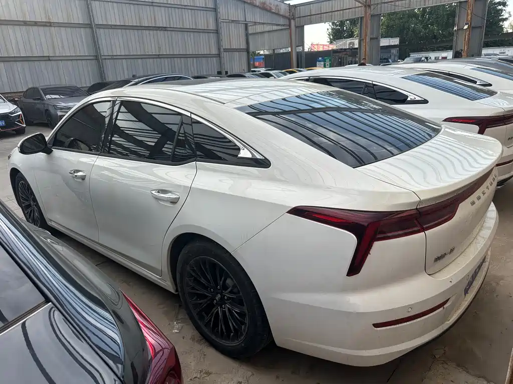 Bestune B70 2022 1.5T AT