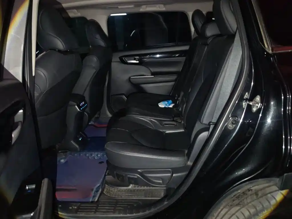 Toyota Highlander — миниатюра 15