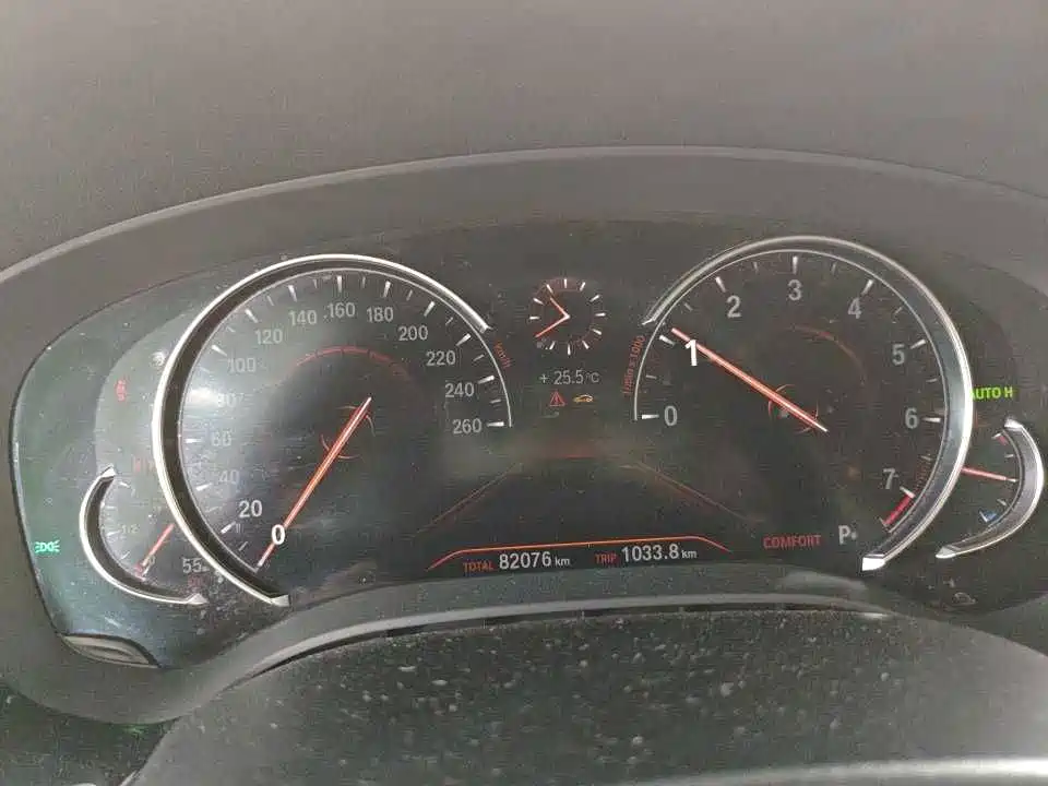 BMW 5 Series — миниатюра 5