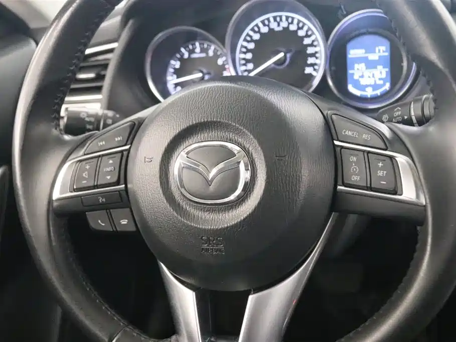 Mazda Atenza 2017 2.0L Luxury
