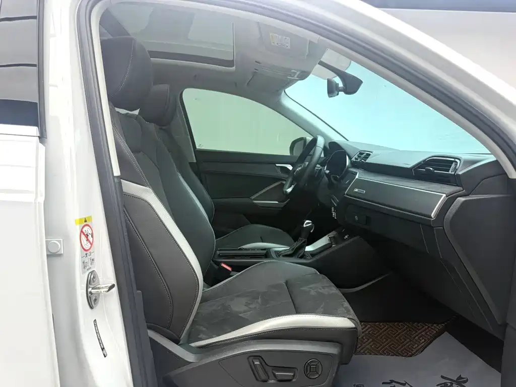 Audi Q3 — миниатюра 10