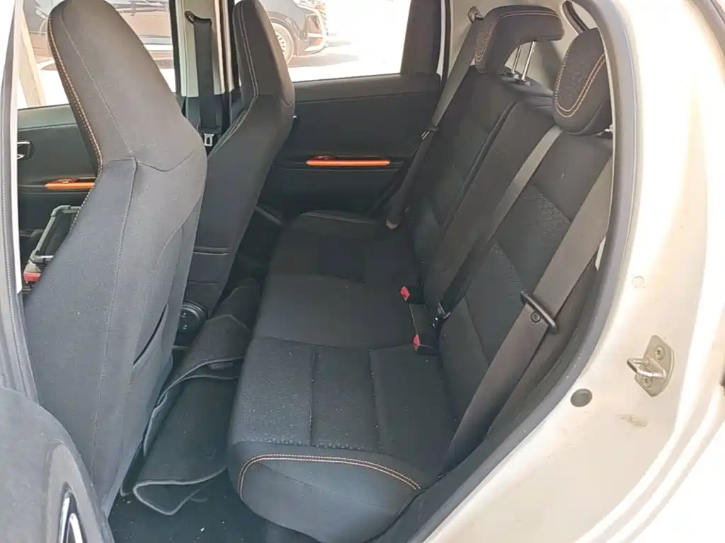 Geely Vision X1 — миниатюра 17
