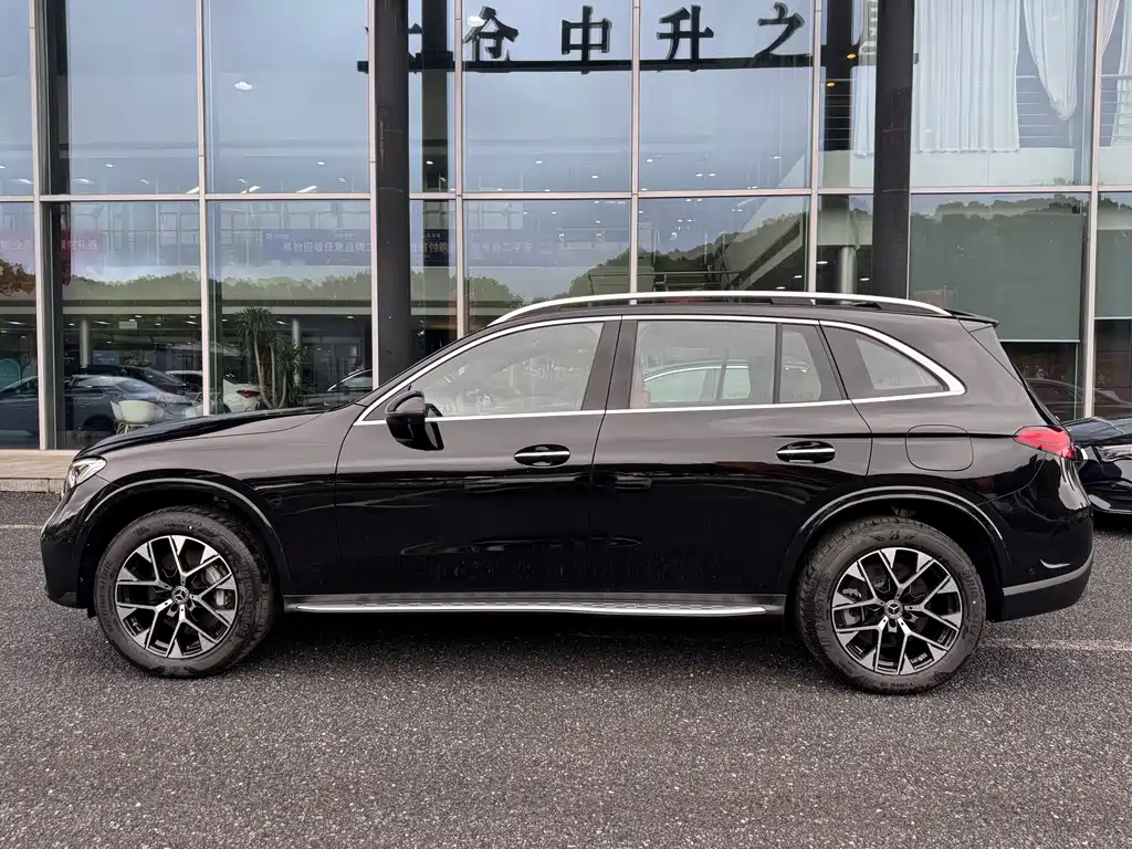 Mercedes-Benz GLC 2025 350 e L 4MATIC