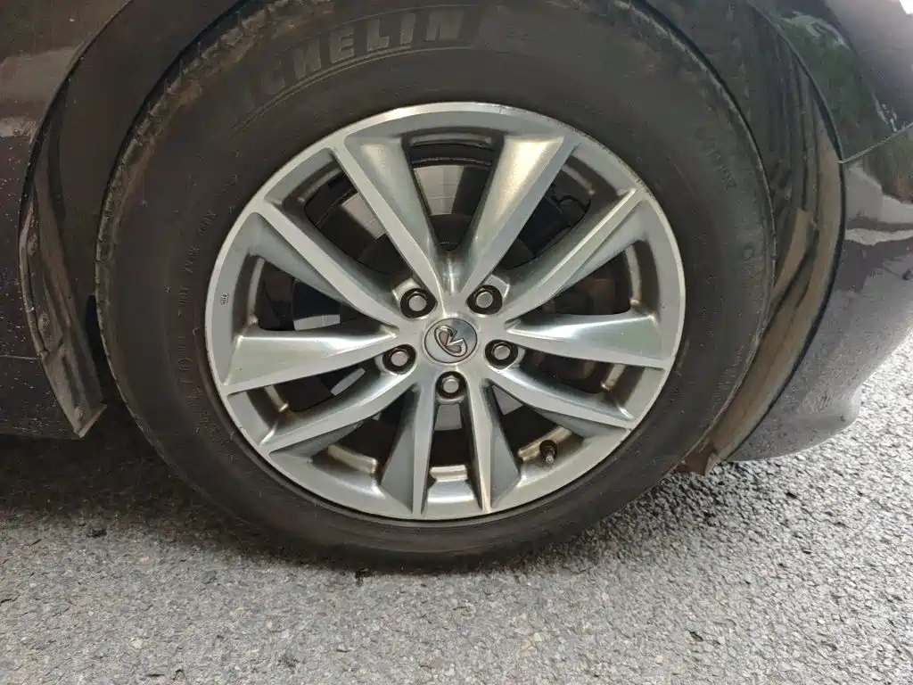 Infiniti Q50 — миниатюра 8