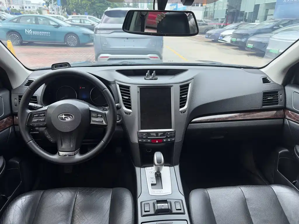 Subaru Legacy — миниатюра 7