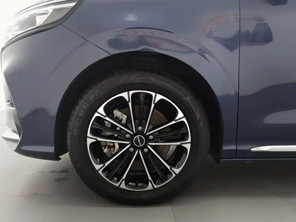 Roewe iMAX8 — фотографии объявления, Фото 17