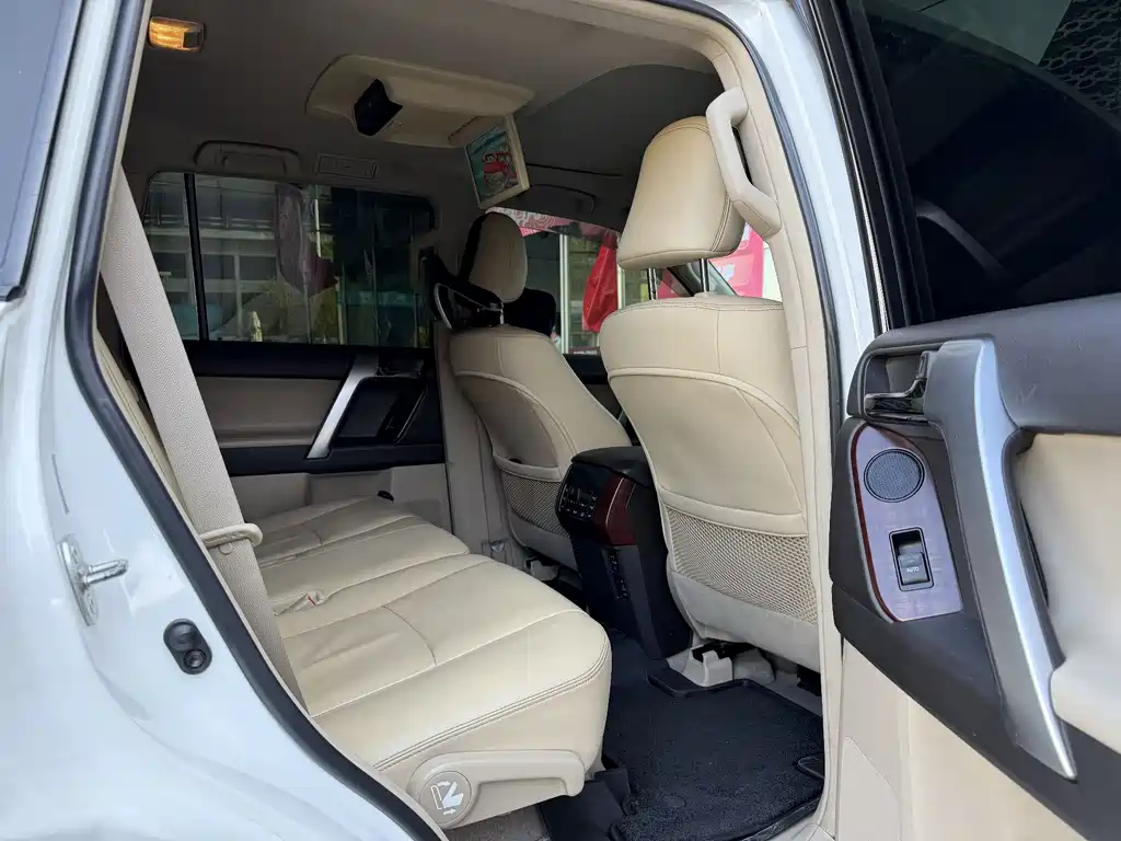 Toyota Land Cruiser Prado 2014 4.0L AT TX-L NAVI