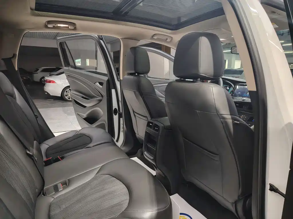 Buick Envision Plus Plus 2017 20T Lead