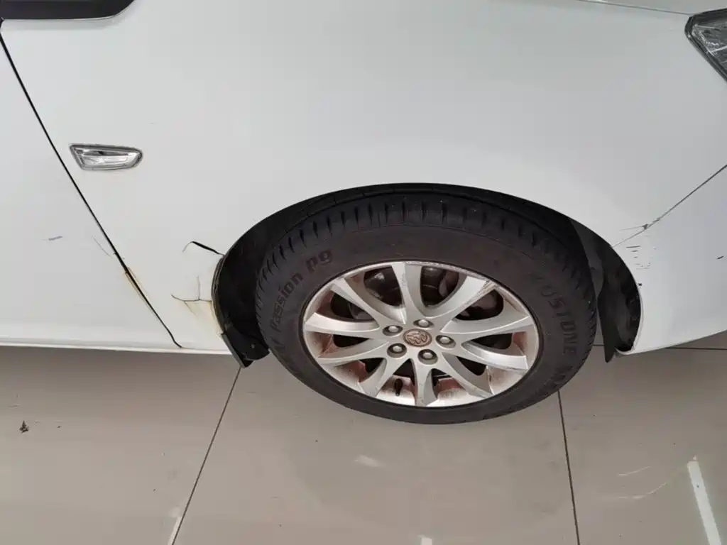 Buick Excelle — миниатюра 12