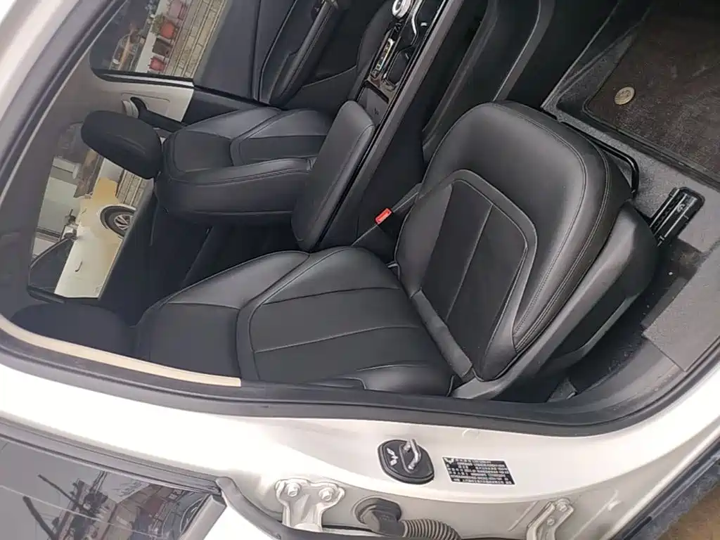 Wuling 五菱E5 — миниатюра 25