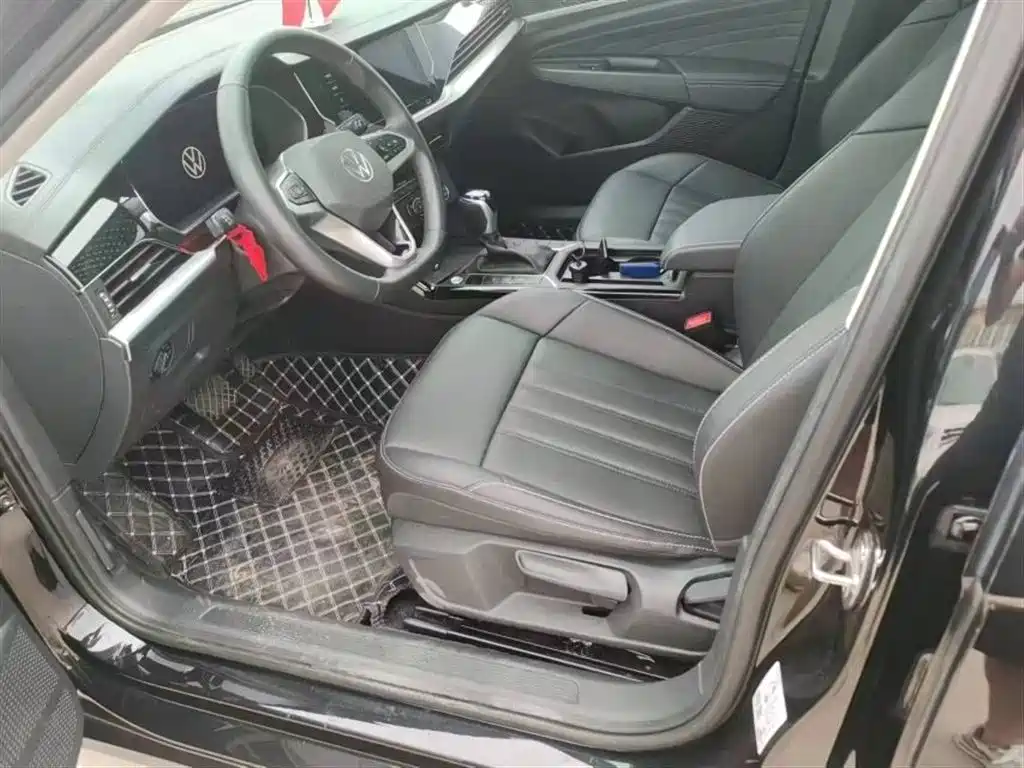 Volkswagen Passat 2023 280TSI