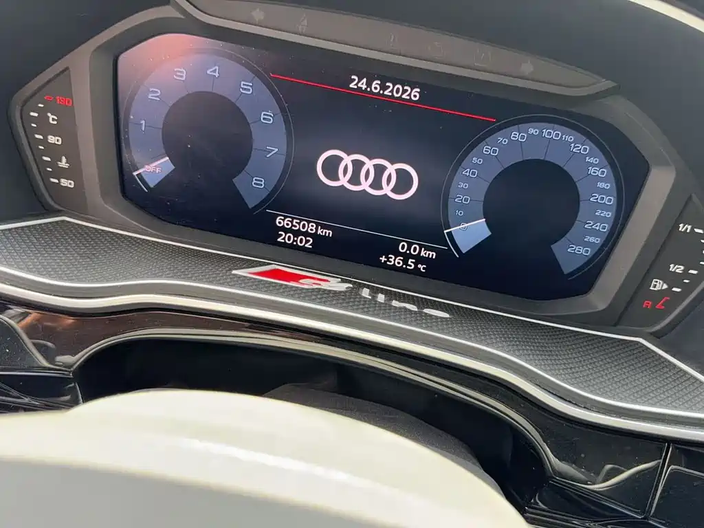 Audi Q3 — миниатюра 4