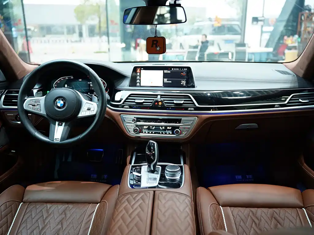 BMW 7 Series 7 2022 740Li xDrive Executive M Sport