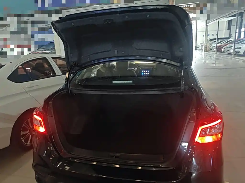 Nissan Sylphy — миниатюра 19