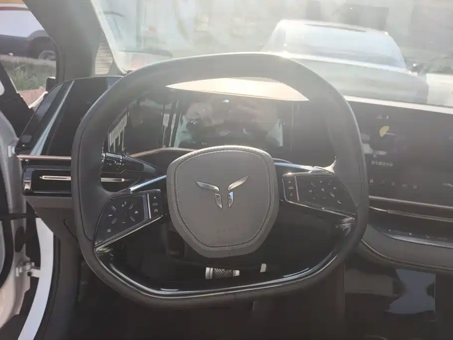 Hongqi Hongqi EH7 — миниатюра 15