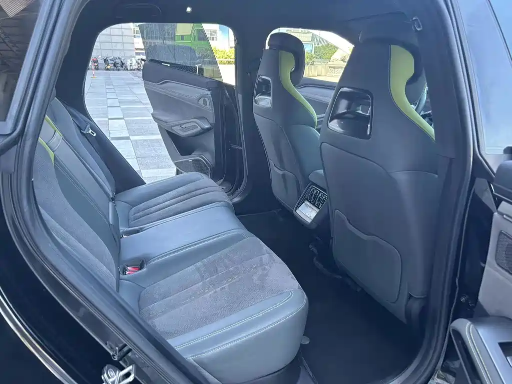 BYD L EV — миниатюра 11