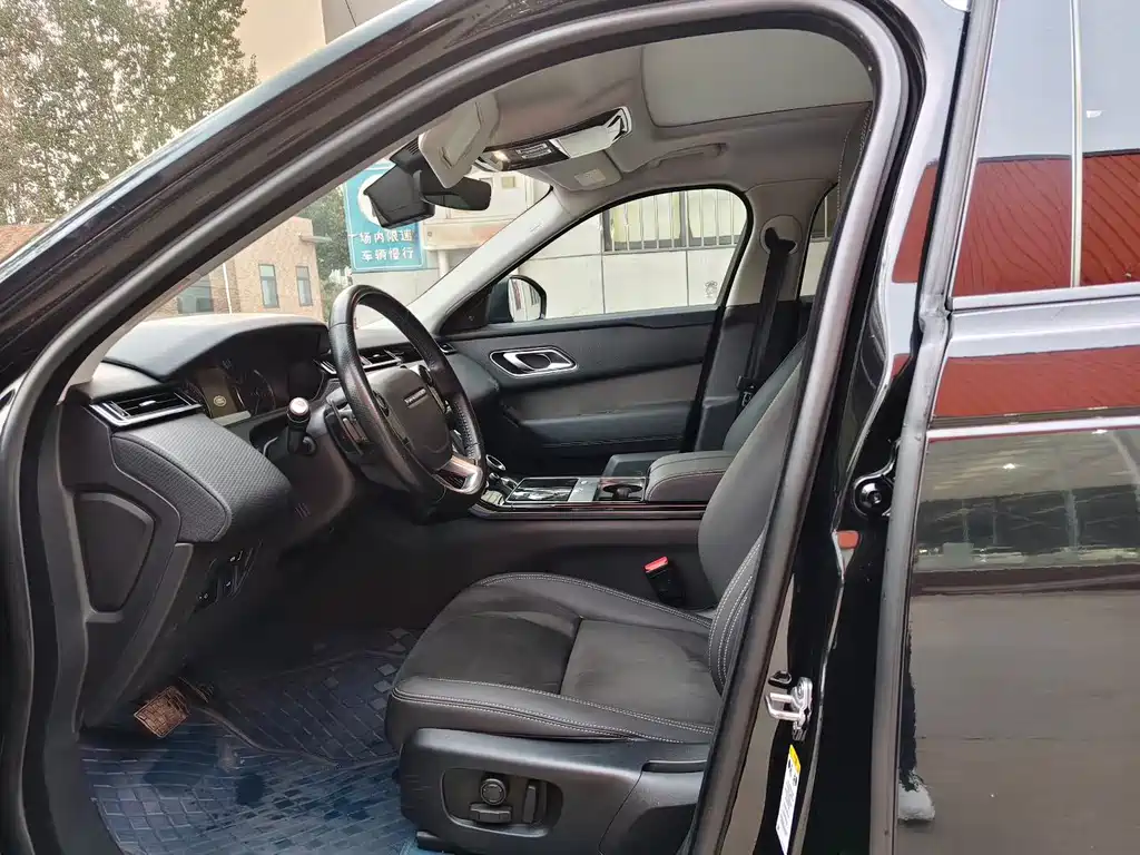 Land Rover Velar — миниатюра 3